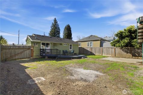 516 6th Avenue S Kent WA 98032