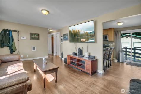 516 6th Avenue S Kent WA 98032