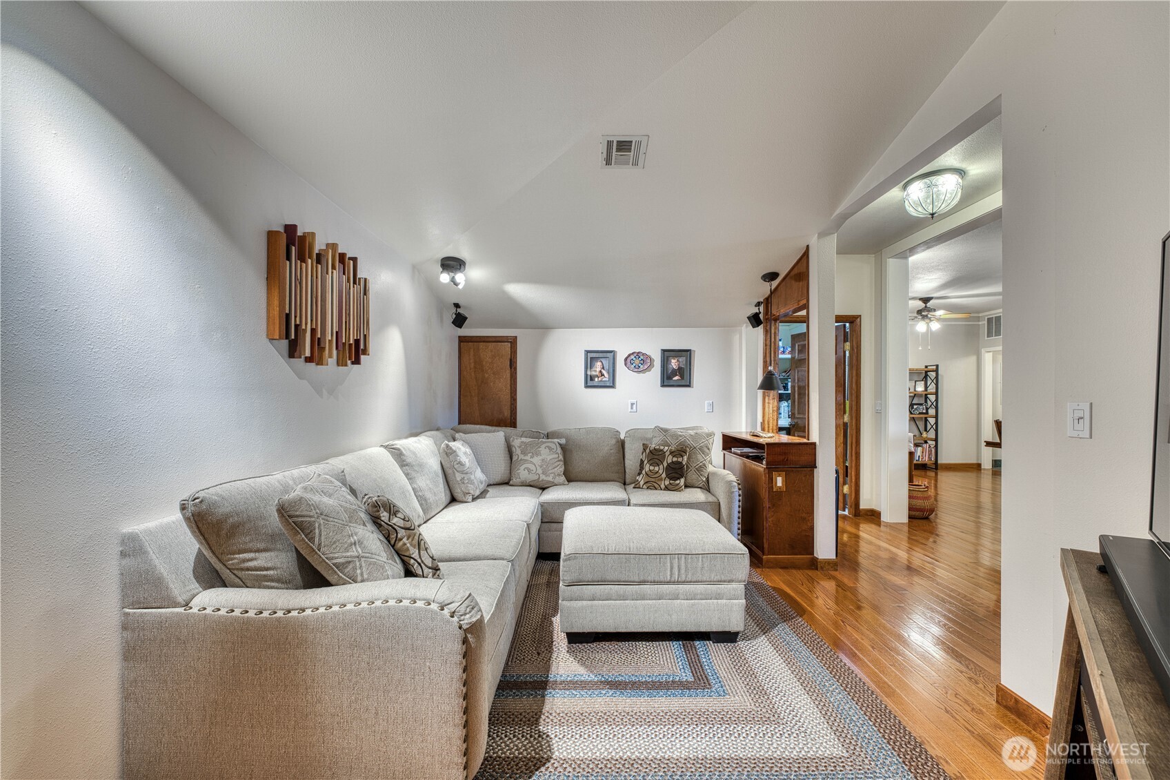 481 E Leeds Shelton WA 98584