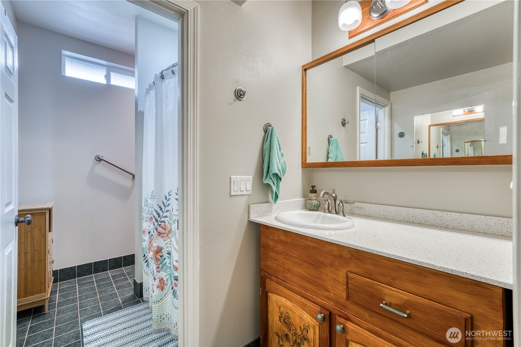 481 E Leeds Shelton WA 98584