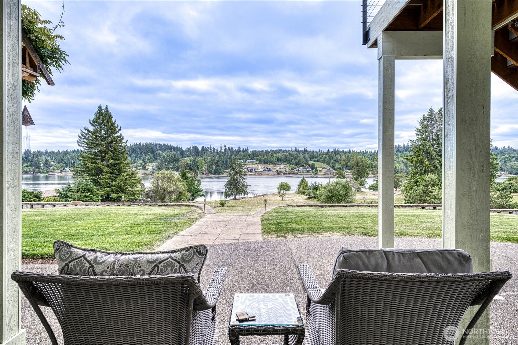 481 E Leeds Shelton WA 98584