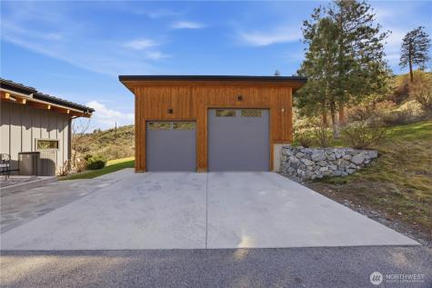 111 Hawks Meadow Chelan WA 98816