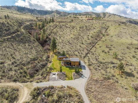 111 Hawks Meadow Chelan WA 98816