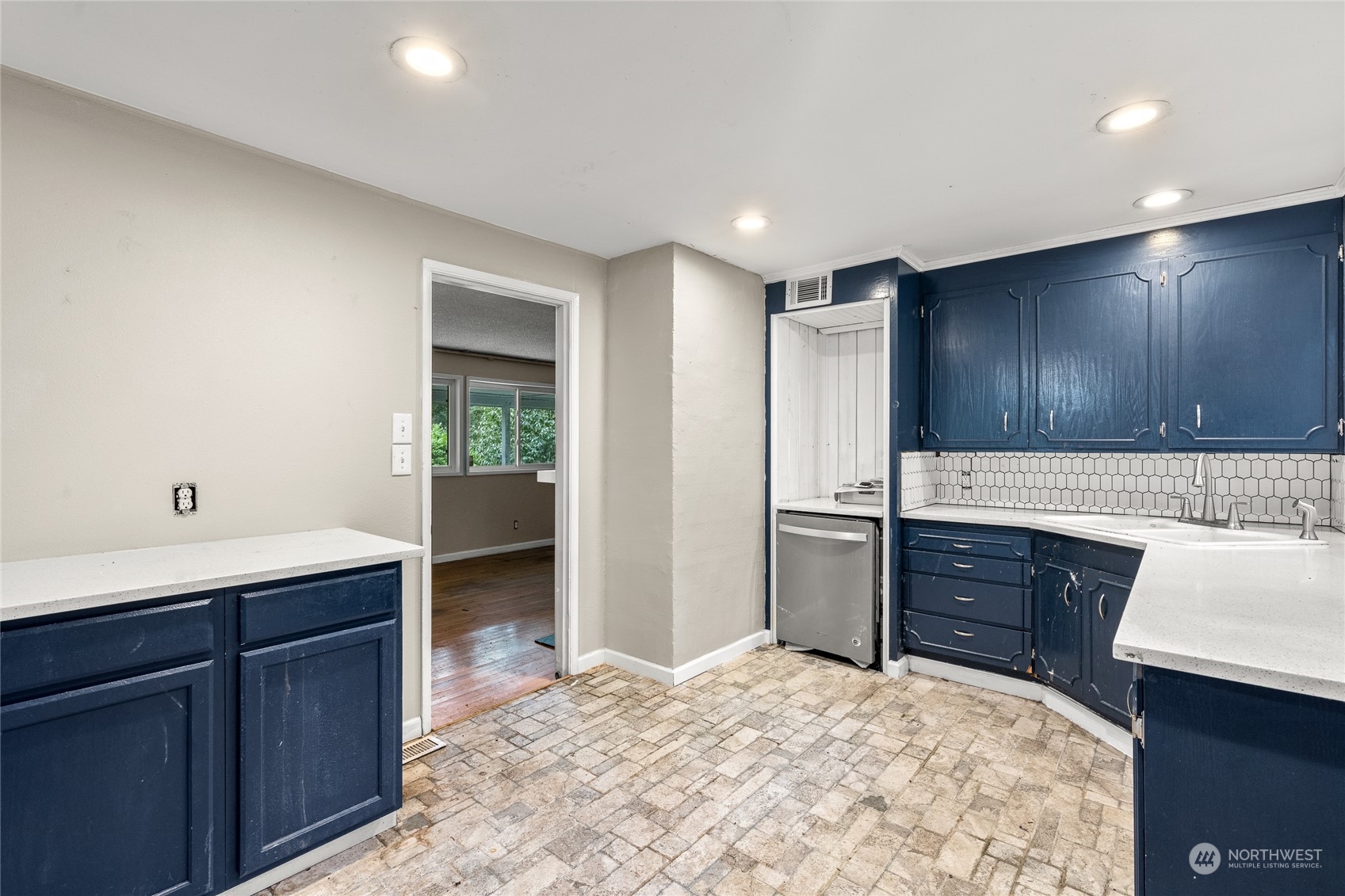 12624 Glenwood Avenue SW Lakewood WA 98499