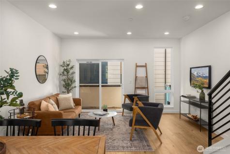 914 15th Avenue Seattle WA 98122