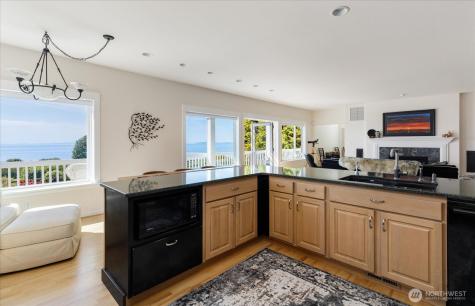 2029 West Beach Road Oak Harbor WA 98277