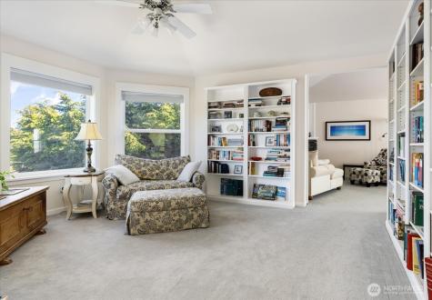 2029 West Beach Road Oak Harbor WA 98277