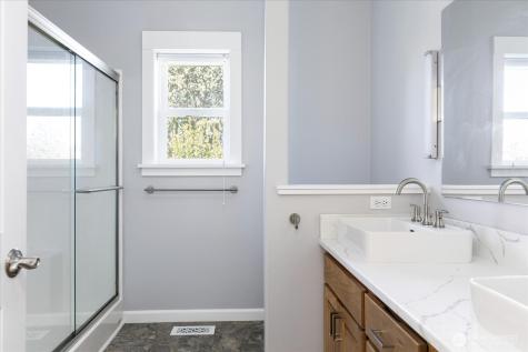 2029 West Beach Road Oak Harbor WA 98277