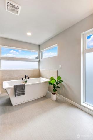 10032 Ne 196th Place Bothell WA 98011