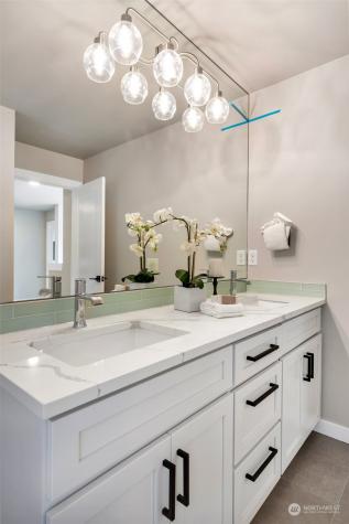 10032 Ne 196th Place Bothell WA 98011