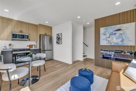 4404 S Othello St # D Seattle WA 98118