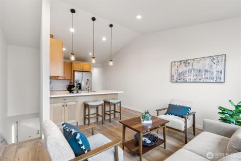 2417 Harrison Avenue Everett WA 98201
