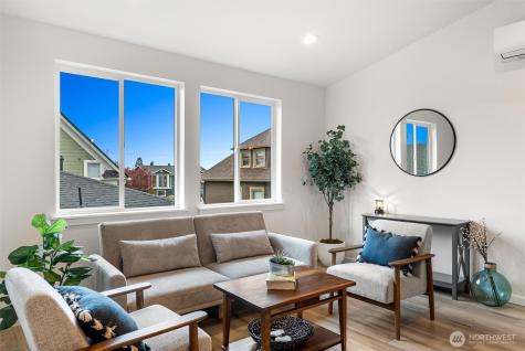 2417 Harrison Avenue Everett WA 98201
