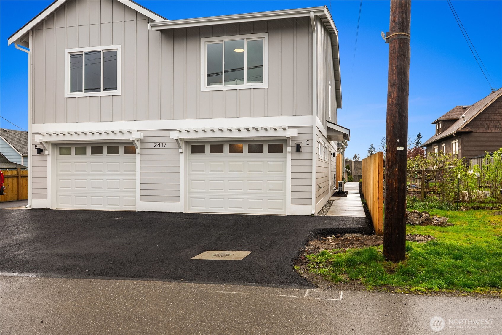 2417 Harrison Avenue Everett WA 98201