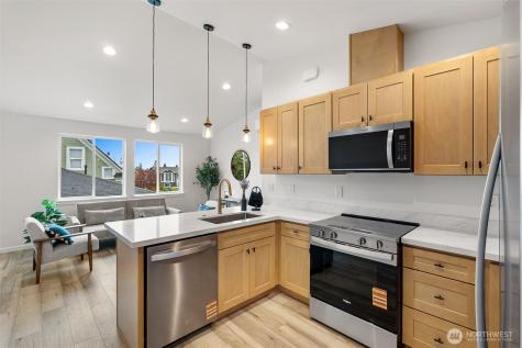 2417 Harrison Avenue Everett WA 98201