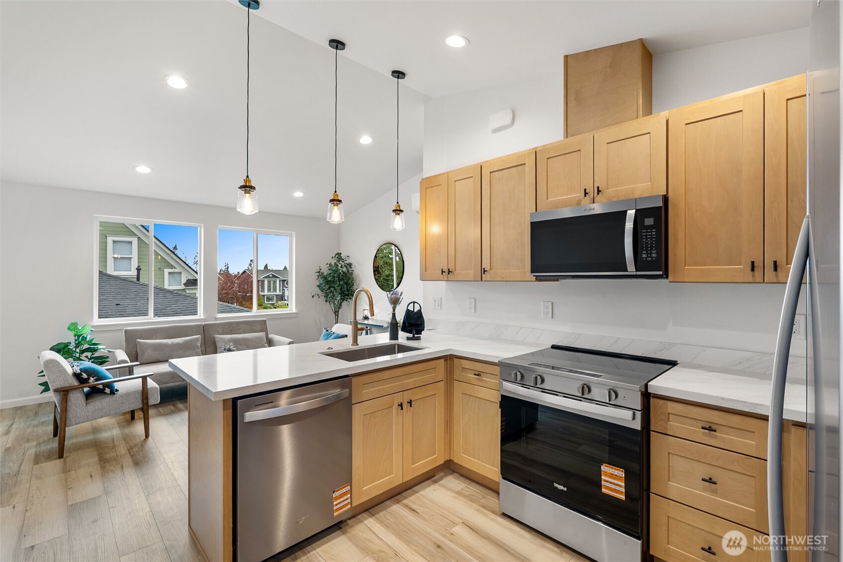 2417 Harrison Avenue Everett WA 98201