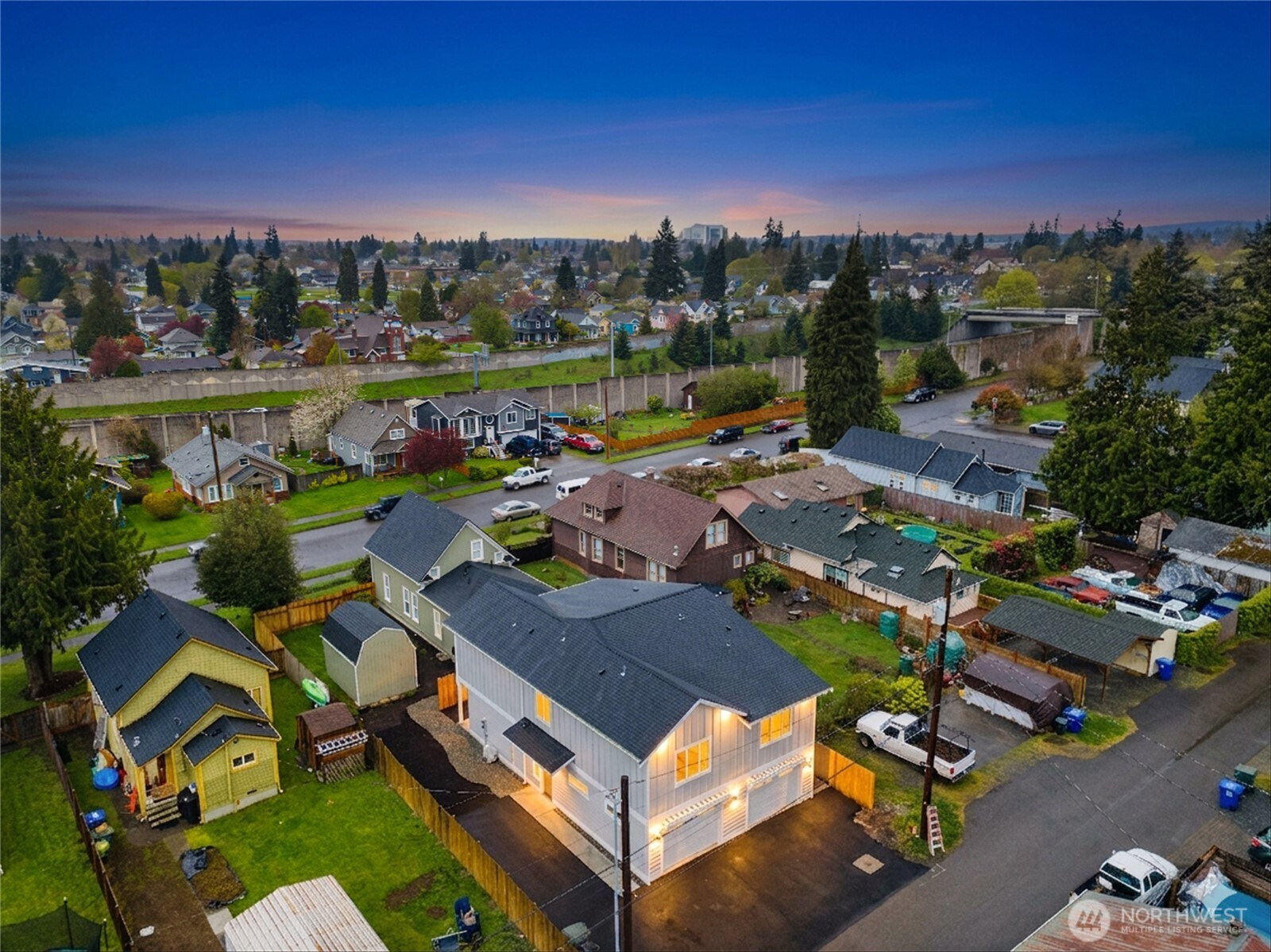 2417 Harrison Avenue Everett WA 98201