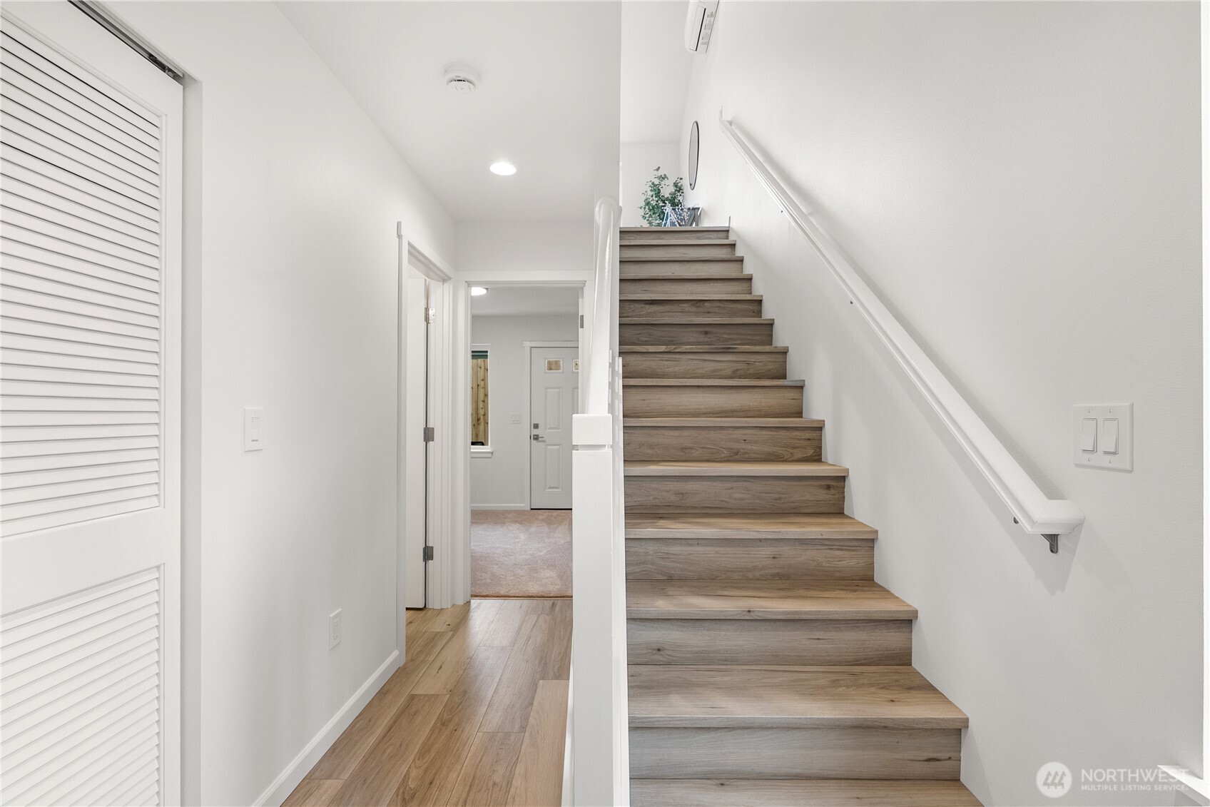 2417 Harrison Avenue Everett WA 98201