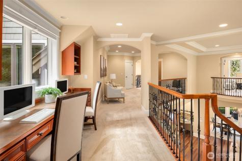 20424 NE 64th Place Redmond WA 98053