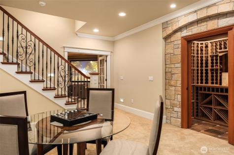20424 NE 64th Place Redmond WA 98053