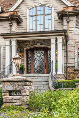 20424 NE 64th Place Redmond WA 98053