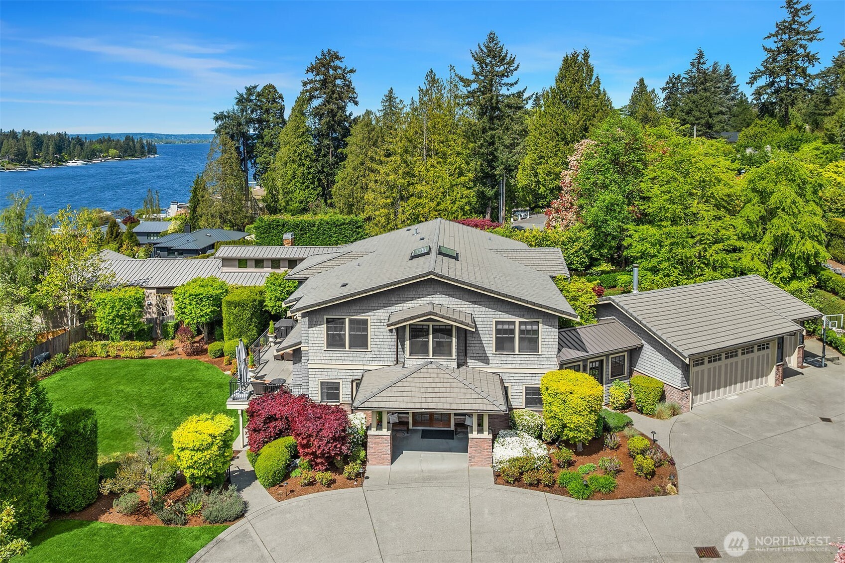 8910 NE 33rd Street Yarrow Point WA 98004