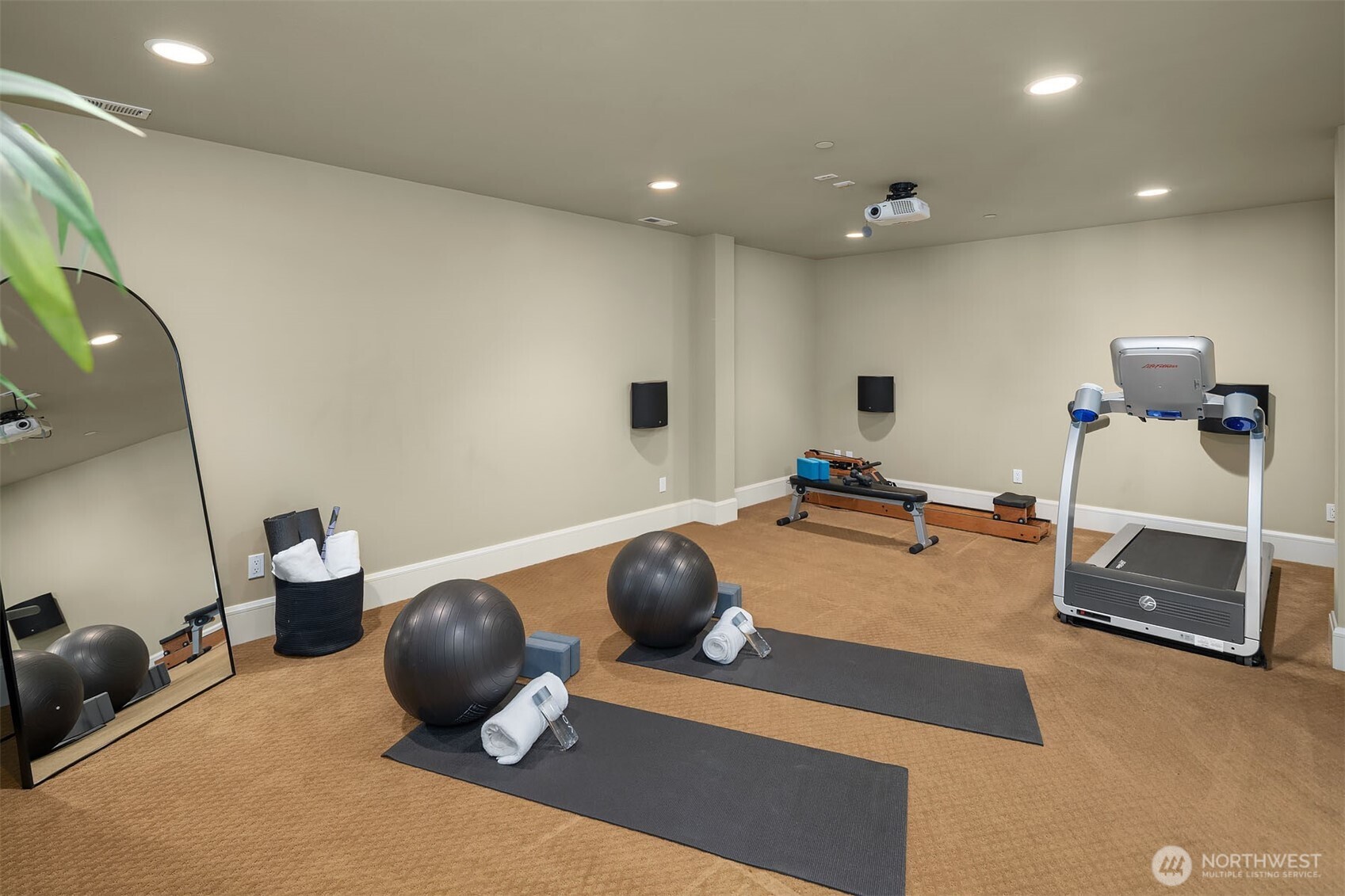 8910 NE 33rd Street Yarrow Point WA 98004