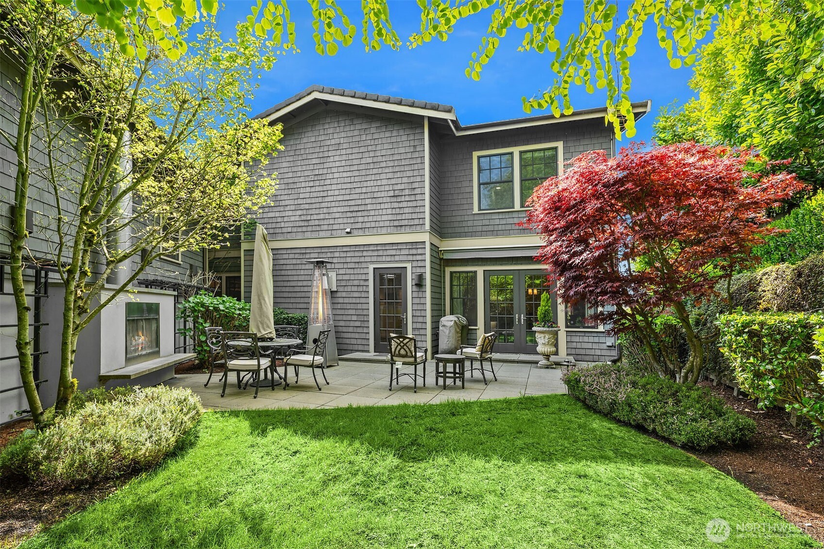 8910 NE 33rd Street Yarrow Point WA 98004