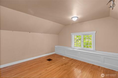 2010 NE 54th Street Seattle WA 98105