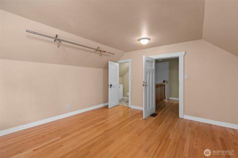 2010 NE 54th Street Seattle WA 98105