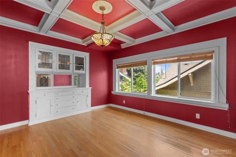 2010 NE 54th Street Seattle WA 98105
