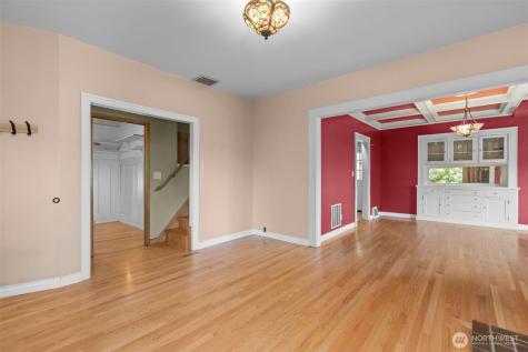 2010 NE 54th Street Seattle WA 98105