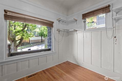 2010 NE 54th Street Seattle WA 98105