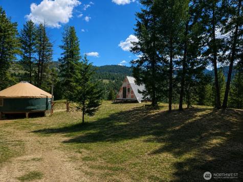 75 Coogan Creek Road Wauconda WA 98859
