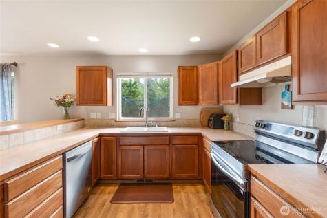 421 Stadium Loop Napavine WA 98565
