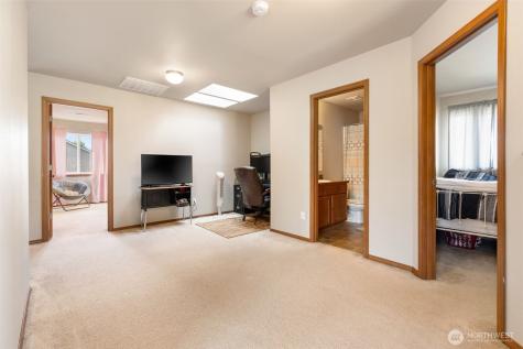 421 Stadium Loop Napavine WA 98565