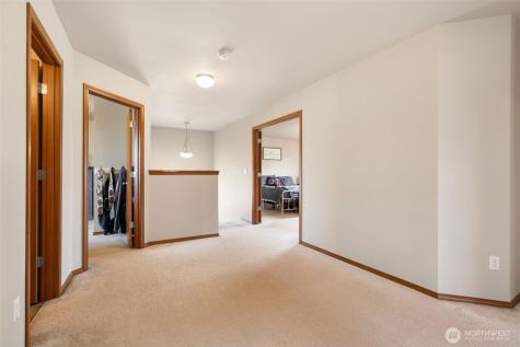 421 Stadium Loop Napavine WA 98565