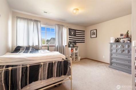 421 Stadium Loop Napavine WA 98565