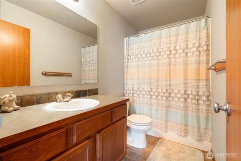 421 Stadium Loop Napavine WA 98565