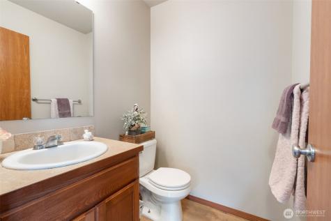 421 Stadium Loop Napavine WA 98565