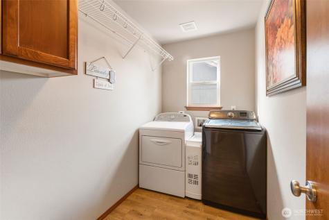 421 Stadium Loop Napavine WA 98565