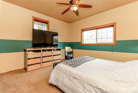 318 D Street Se Auburn WA 98002