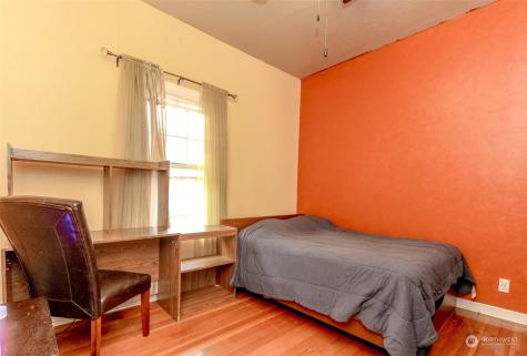 318 D Street Se Auburn WA 98002