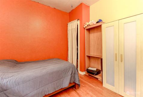 318 D Street Se Auburn WA 98002
