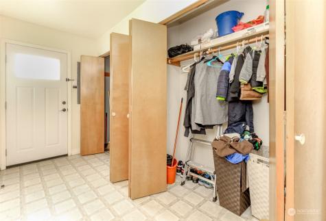 318 D Street Se Auburn WA 98002