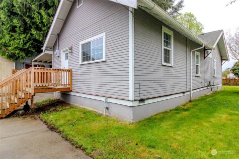 318 D Street Se Auburn WA 98002