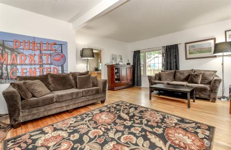 318 D Street Se Auburn WA 98002