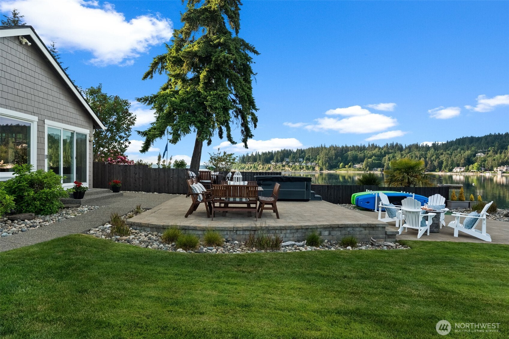 4221 Forest Beach Drive NW Gig Harbor WA 98335