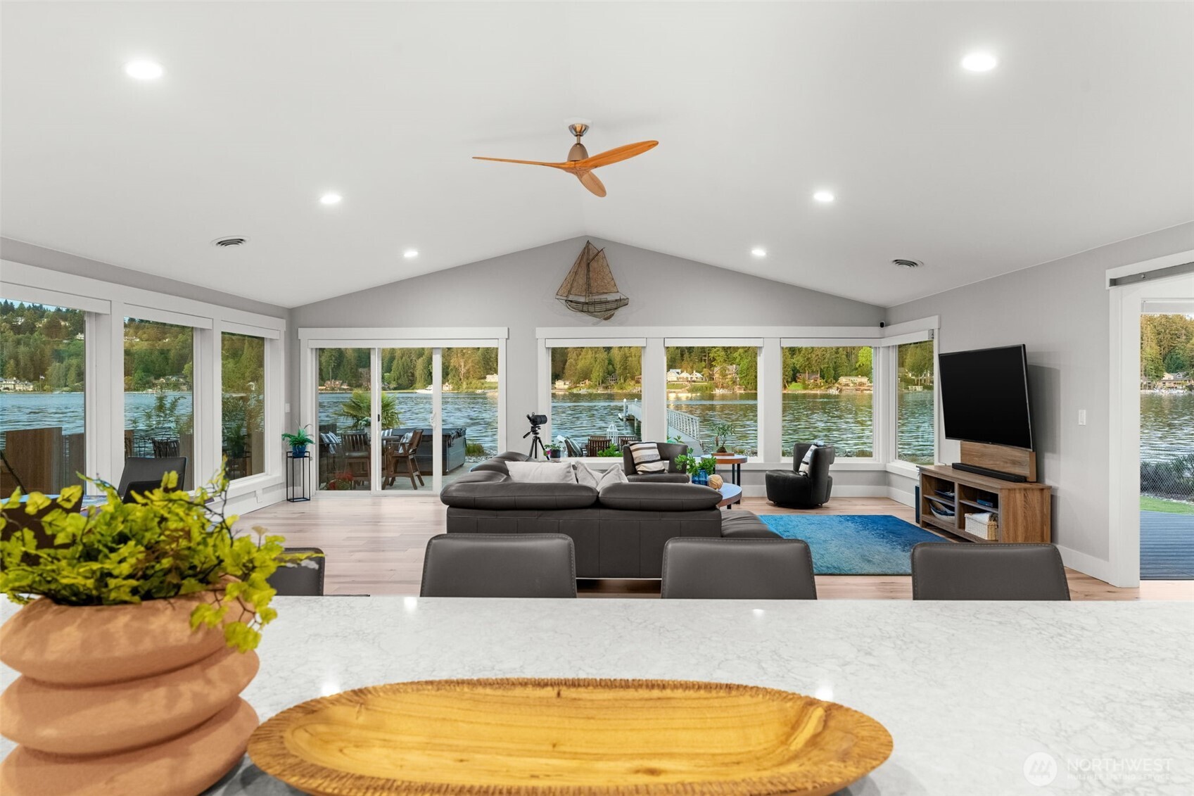 4221 Forest Beach Drive NW Gig Harbor WA 98335