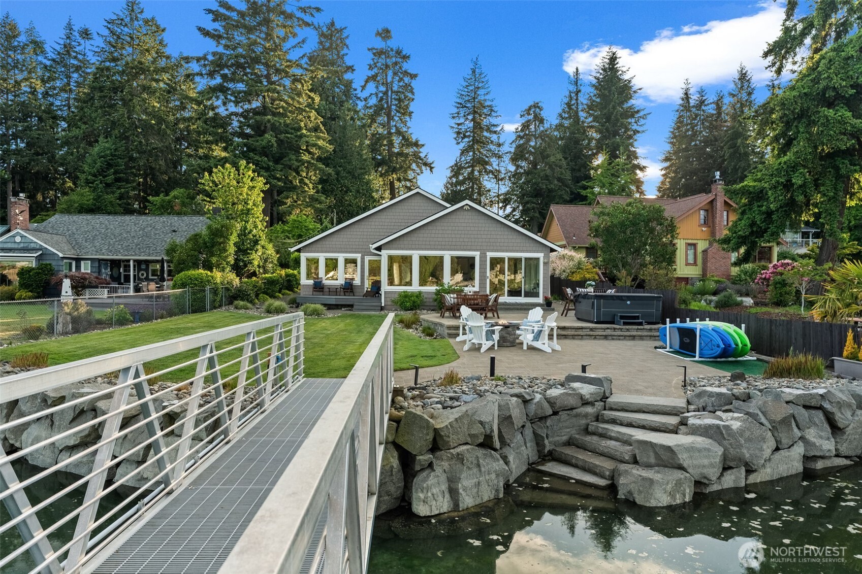 4221 Forest Beach Drive NW Gig Harbor WA 98335